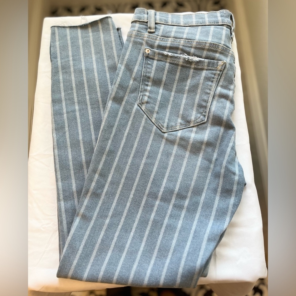 Kensie Striped High Rise Skinny Blue Jeans - Picture 3 of 4